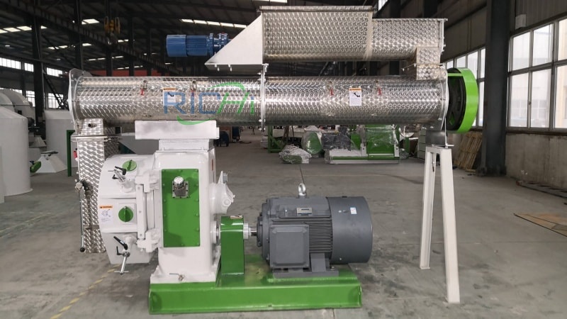 Cassava pellet machine